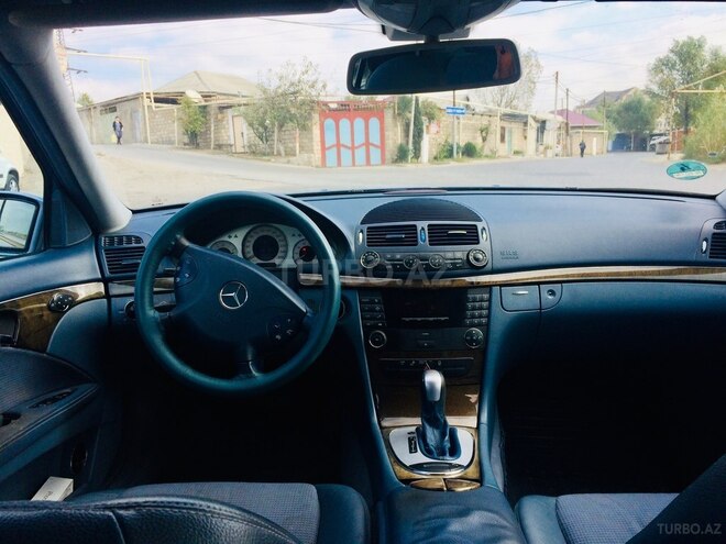 Mercedes E 240 2002, 260,000 km - 2.4 l - Bakı