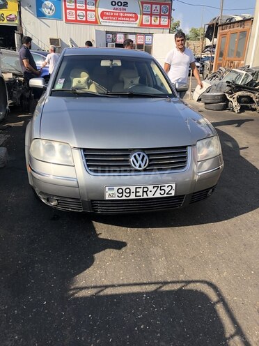 Volkswagen Passat 2001, 180,000 km - 1.5 l - Bakı