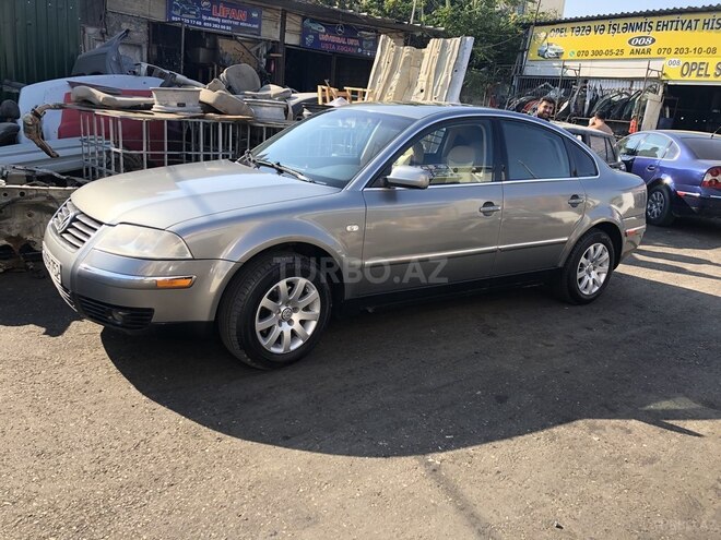 Volkswagen Passat 2001, 180,000 km - 1.5 l - Bakı