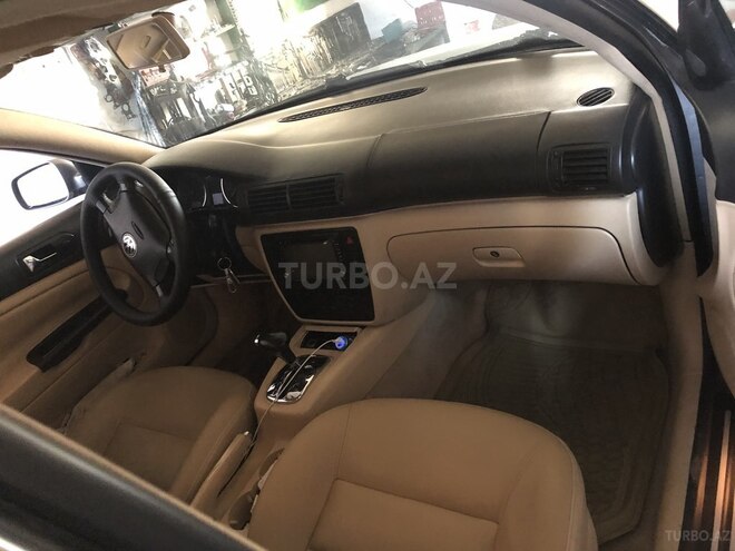 Volkswagen Passat 2001, 180,000 km - 1.5 l - Bakı