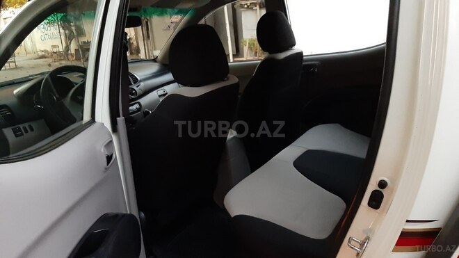 Mitsubishi L200 2011, 146,000 km - 2.5 l - Bakı