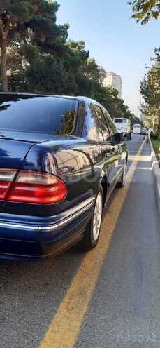 Mercedes E 220 1999, 285,000 km - 2.2 л - Bakı