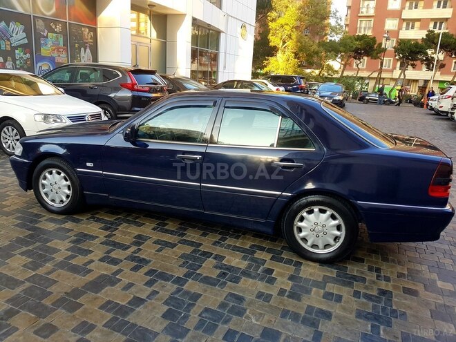 Mercedes C 220 1994, 330,000 km - 2.2 л - Bakı