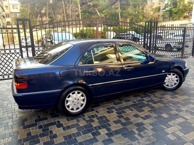 Mercedes C 220 1994, 330,000 km - 2.2 л - Bakı