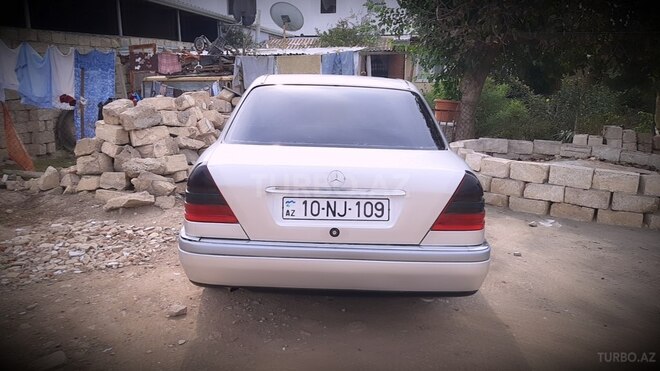 Mercedes C 180 1993, 850,000 km - 1.8 л - Biləsuvar