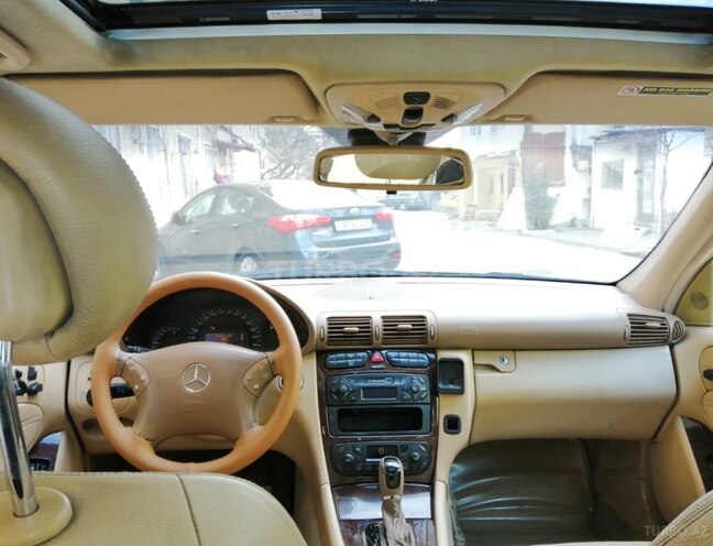 Mercedes C 280 2002, 267,700 km - 2.6 l - Bakı