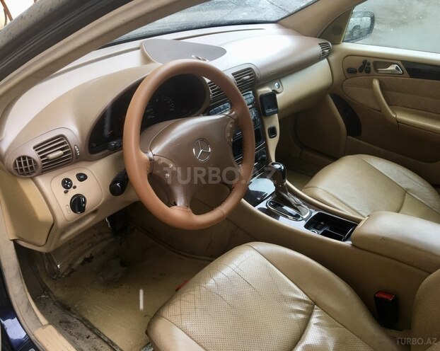 Mercedes C 280 2002, 267,700 km - 2.6 l - Bakı