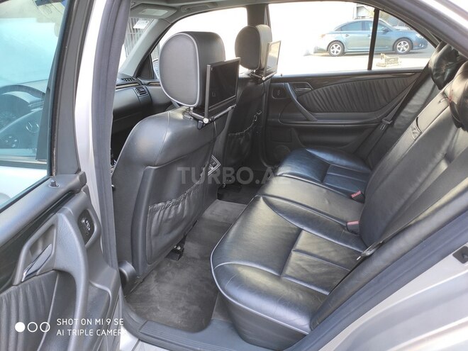 Mercedes E 240 2000, 290,787 km - 2.4 l - Bakı