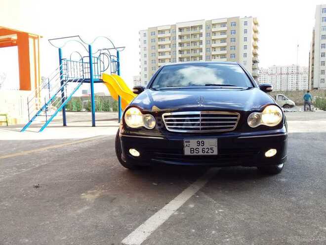 Mercedes C 240 2004, 166,710 km - 2.4 l - Bakı