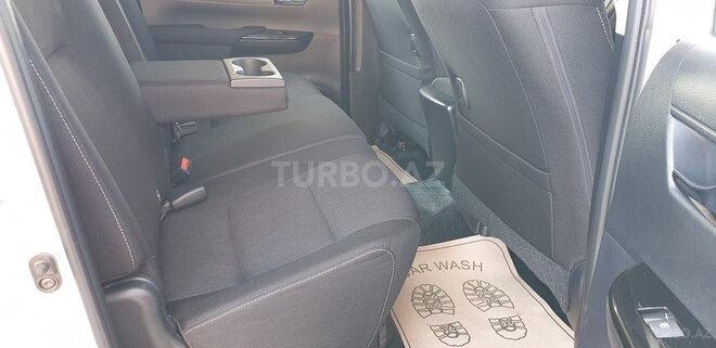 Toyota Hilux 2016, 98,000 km - 2.4 l - Bakı