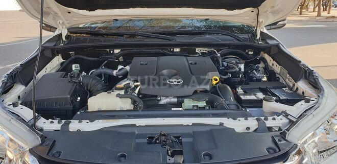 Toyota Hilux 2016, 98,000 km - 2.4 l - Bakı