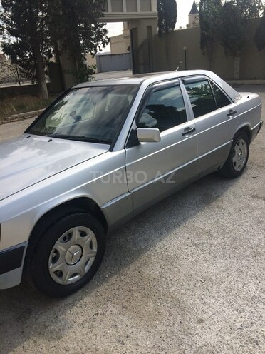 Mercedes 190 1991, 253,288 km - 2.0 l - Xırdalan