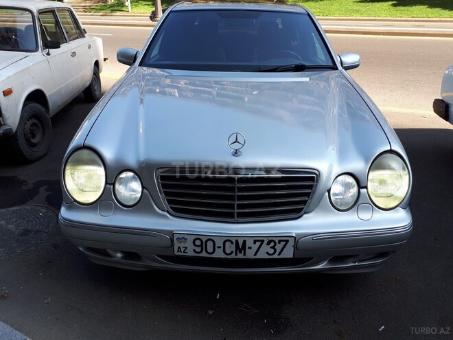 Mercedes E 320 2001, 393,000 km - 3.2 l - Bakı