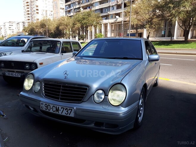 Mercedes E 320 2001, 393,000 km - 3.2 l - Bakı
