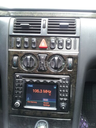 Mercedes E 320 2001, 393,000 km - 3.2 l - Bakı