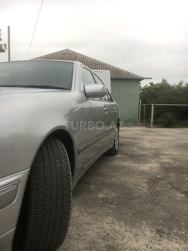 Mercedes E 240 2000, 153,573 km - 2.4 l - Ağcabədi