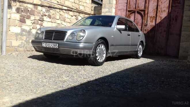 Mercedes E 240 1998, 325,000 km - 2.4 l - Gəncə