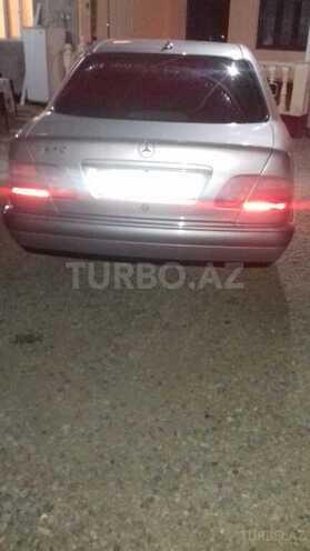 Mercedes E 240 1998, 325,000 km - 2.4 l - Gəncə