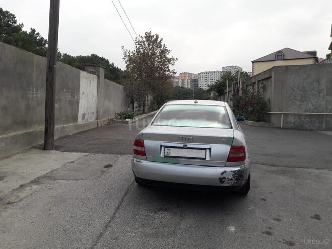 Audi A4 1997, 278,500 km - 1.7 l - Bakı