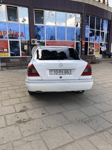 Mercedes C 180 1993, 200,000 km - 1.8 l - Biləsuvar