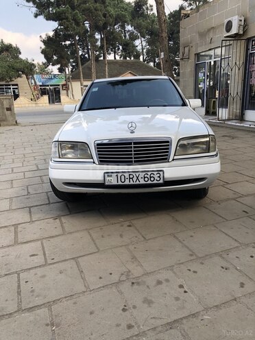 Mercedes C 180 1993, 200,000 km - 1.8 l - Biləsuvar