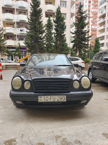 Mercedes E 320 1998, 230,000 km - 3.2 l - Bakı