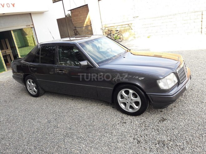 Mercedes E 250 1994, 371,337 km - 2.5 l - Cəlilabad