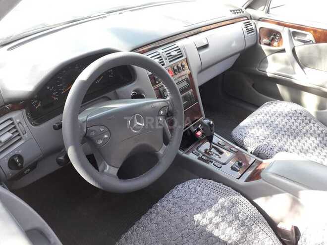 Mercedes E 320 2001, 396,933 km - 3.2 l - Xaçmaz