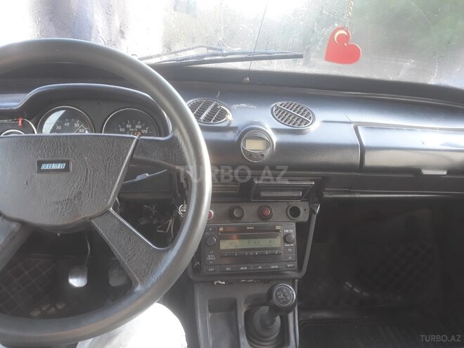 LADA (VAZ) 2106 1986, 243,000 km - 1.3 l - Xudat