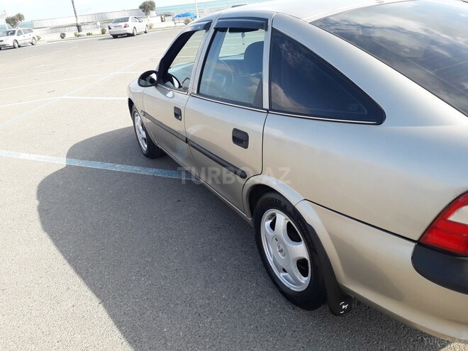 Opel Vectra 1998, 428,946 km - 1.6 l - Sumqayıt
