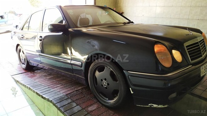 Mercedes E 280 1998, 249,000 km - 2.8 л - Bakı