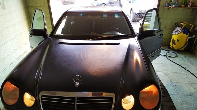 Mercedes E 280 1998, 249,000 km - 2.8 л - Bakı