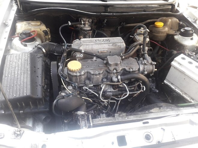 Opel Astra 1993, 235,000 km - 1.7 l - Bakı