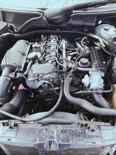 Mercedes E 220 2002, 392,816 km - 2.2 l - Bakı