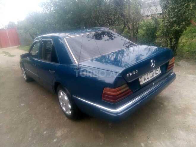 Mercedes E 200 1989, 200,000 km - 2.0 l - Masallı