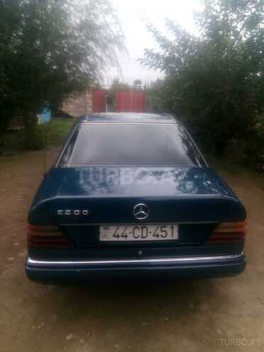 Mercedes E 200 1989, 200,000 km - 2.0 l - Masallı