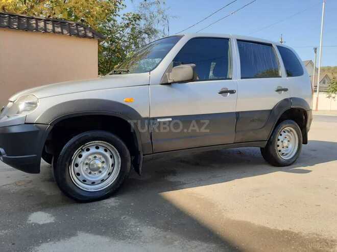 Chevrolet Niva 2012, 200,588 km - 1.7 l - Quba