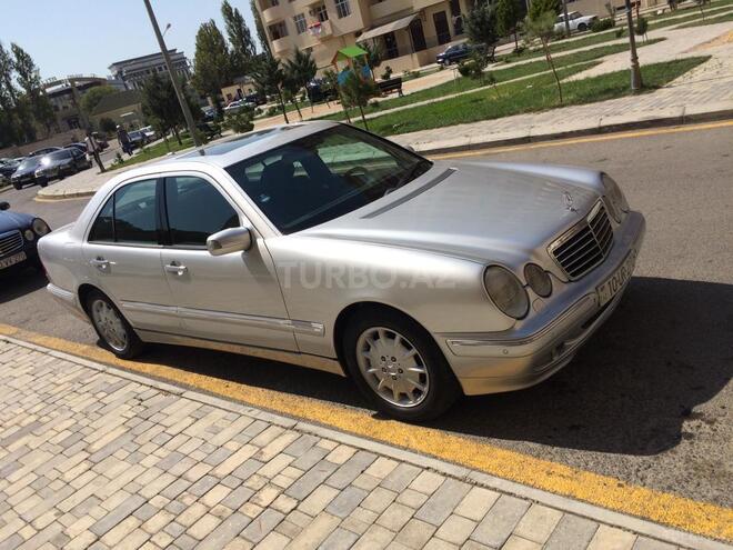 Mercedes E 270 2001, 378,168 km - 2.7 l - Bakı