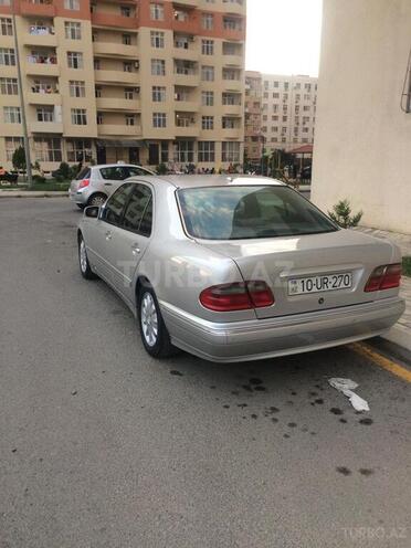 Mercedes E 270 2001, 378,168 km - 2.7 l - Bakı