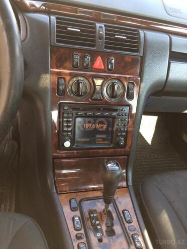 Mercedes E 270 2001, 378,168 km - 2.7 l - Bakı