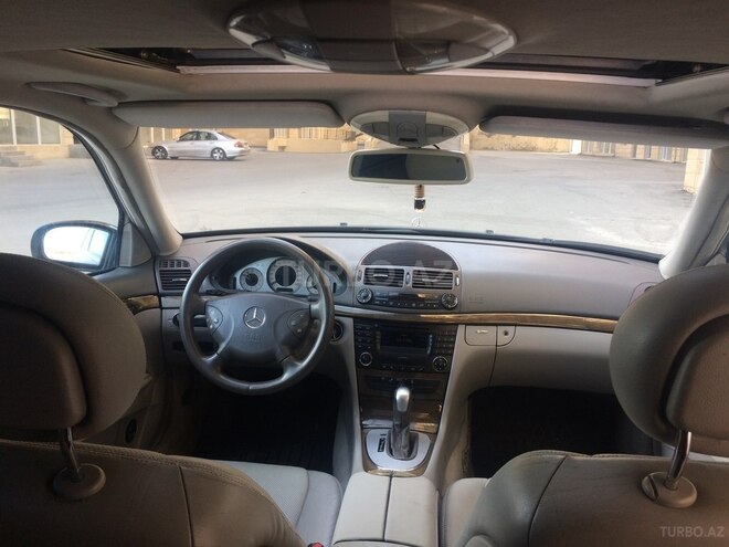 Mercedes E 270 2002, 318,000 km - 2.7 l - Bakı