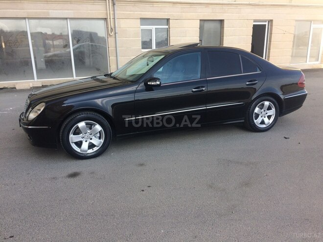 Mercedes E 270 2002, 318,000 km - 2.7 l - Bakı