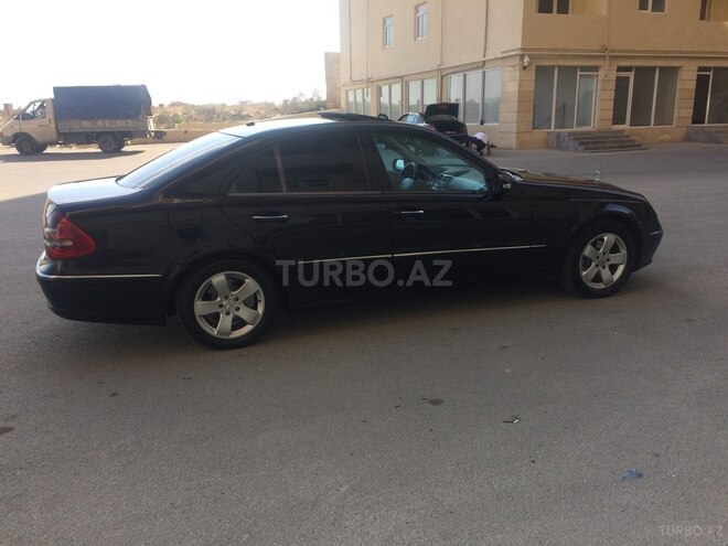 Mercedes E 270 2002, 318,000 km - 2.7 l - Bakı