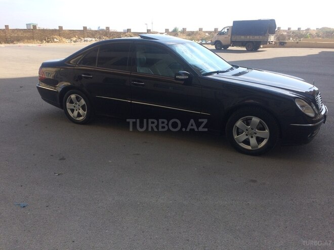 Mercedes E 270 2002, 318,000 km - 2.7 l - Bakı