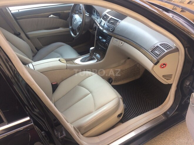 Mercedes E 270 2002, 318,000 km - 2.7 l - Bakı