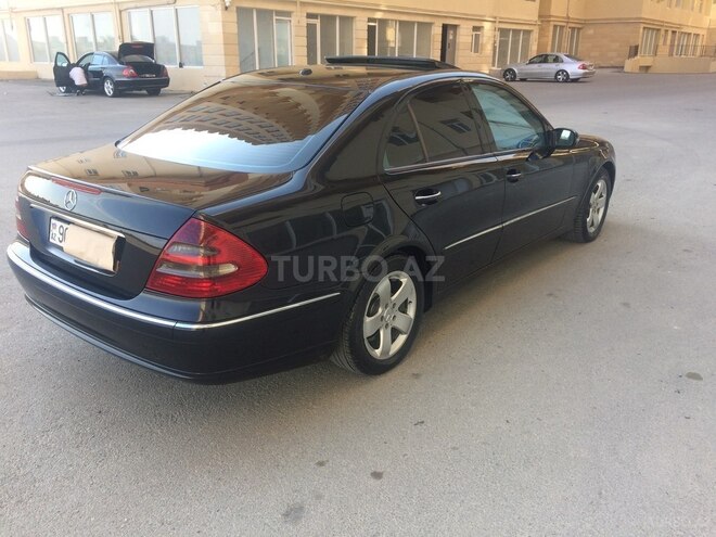 Mercedes E 270 2002, 318,000 km - 2.7 l - Bakı