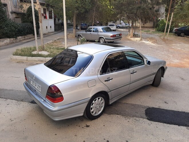 Mercedes C 180 1999, 250,000 km - 1.8 l - Bakı