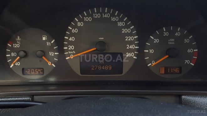 Mercedes E 320 2001, 278,000 km - 3.2 l - Bakı