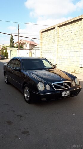 Mercedes E 320 2001, 278,000 km - 3.2 l - Bakı