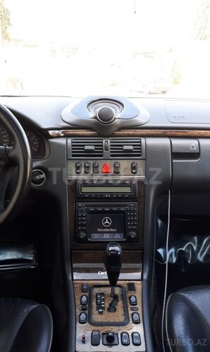 Mercedes E 320 2001, 278,000 km - 3.2 l - Bakı